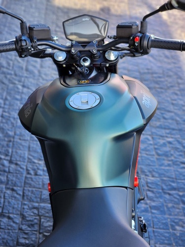 Imagen 10 de 25 de Aprilia Shiver 900cc Italiano 95 Cv Impecable Estado Mp
