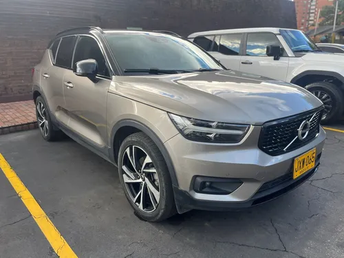 Volvo XC40 2.0 Hibrid