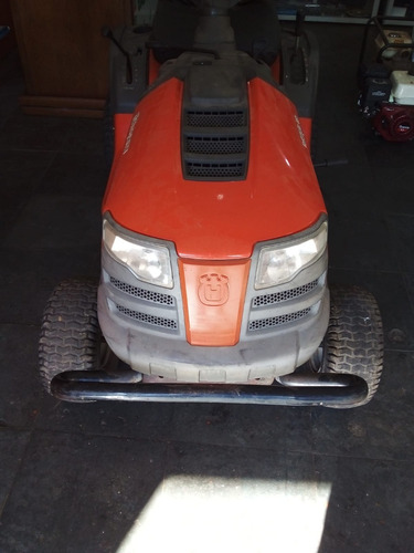 Imagem 3 de 4 de Trator De Grama Husqvarna Lt 1597