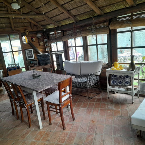 Algo En La Paloma - Labalconada
