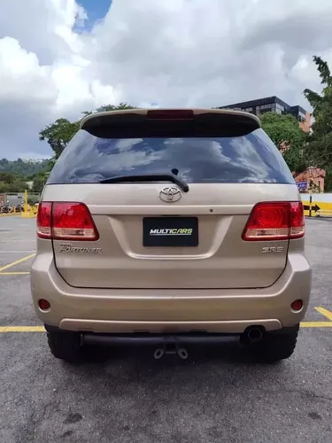 Toyota Fortuner Sr5