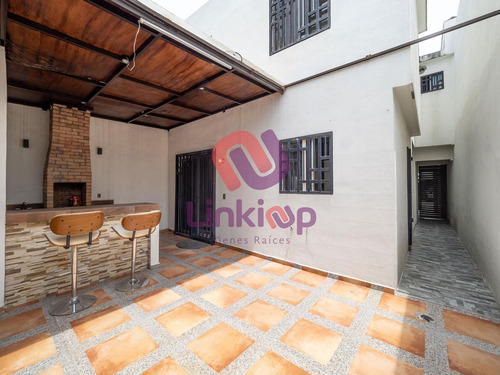 Casa Venta Cumbres Zona Las Lomas Con Alberca En Garcia