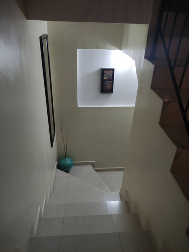 Imagen 10 de 19 de Hermoso Townhouse Urb El Parral Conjunto Res Costa Azul Jc-lp