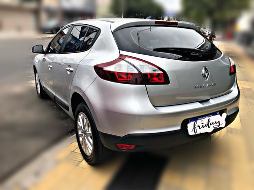 Imagen 3 de 6 de Renault Mégane Iii 2016 1.6 Ph2 Luxe Pack 111cv