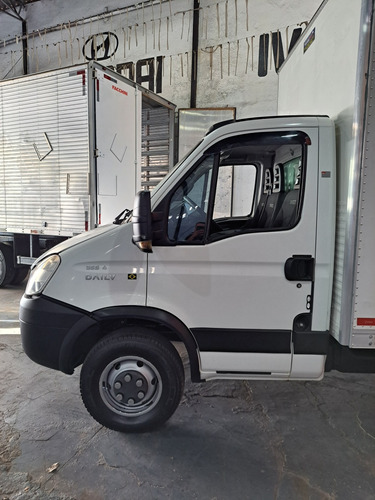 Iveco Daily 35s14 Bau Ano 17 Unico Dono Novissima