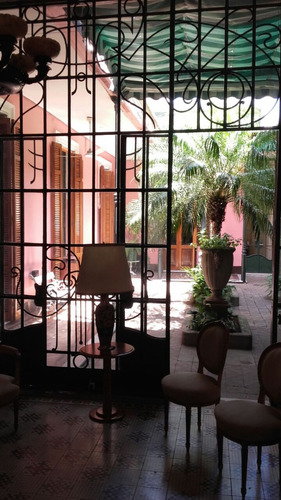 Casa En Venta, 7 Dormitorios, Patio, Aptas Para Diferentes Usos, La Plata, 14 Y 49