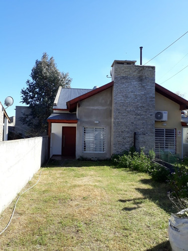 Casa Tipo Cabaña A Metros Del Mar. Las Toninas,costa Chica