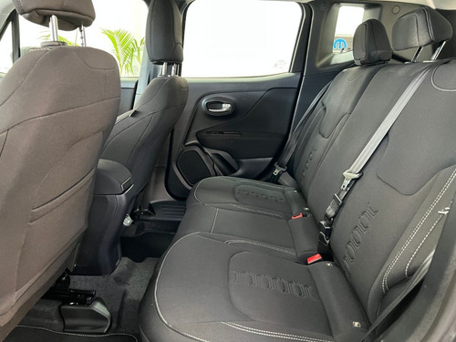 Imagen 9 de 15 de Jeep Renegade 1.8 Sport