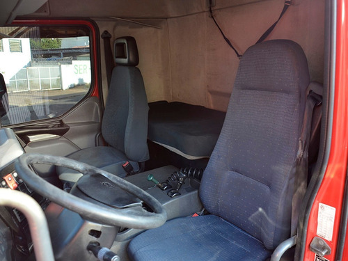 Volvo Vm 310 2010= Vm310 Vw 19320 Mb 1933 Iveco 330