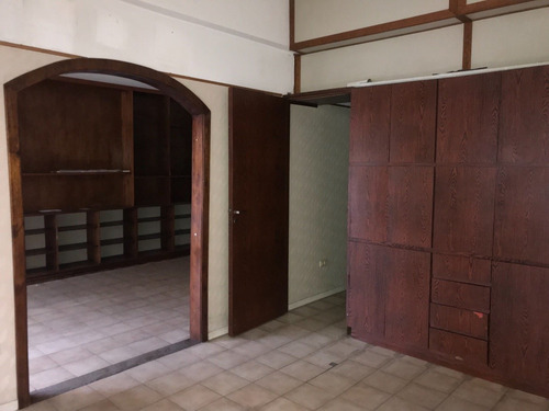 Imagen 7 de 15 de Moreno Y Mitre - 2 Locales Unidos - Alquiler - Continua A La Venta