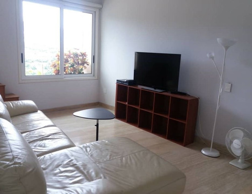 Imagen 11 de 20 de Apartamento En Alquiler - Urb. Las Mesetas