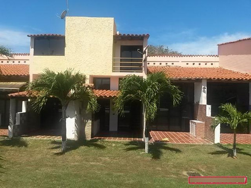 Oportunidad, Town House Rio Chico