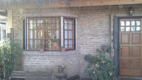 Imagen 3 de 14 de Chalet En Venta En Ituzaingo Norte