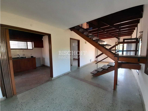 Casa En Dos Plantas, Todos Los Servicios. Ideal Vivienda Permanente