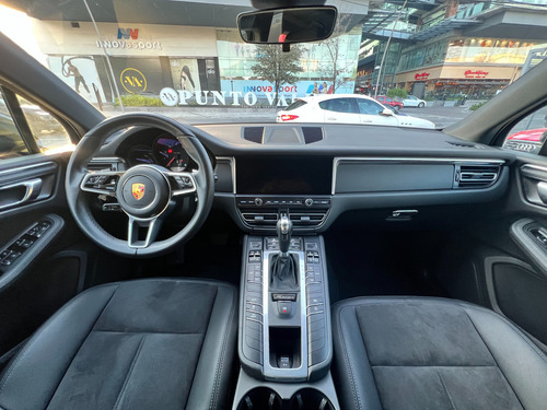 Porsche Macan 2.0 2021