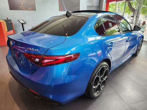 Imagen 6 de 14 de Alfa Romeo Giulia 280 Cv Veloce My 2023