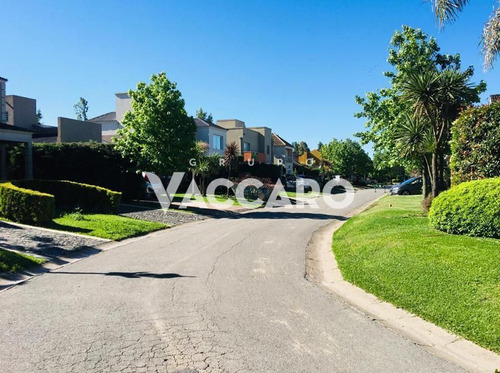 Venta Casa Barrio Privado Haras Maria Elena Moreno