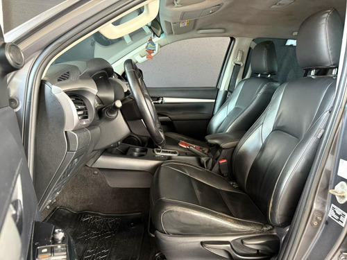 Toyota Picape Cabine Dupla SR 2.8 TDI CD 4x4 (Aut)