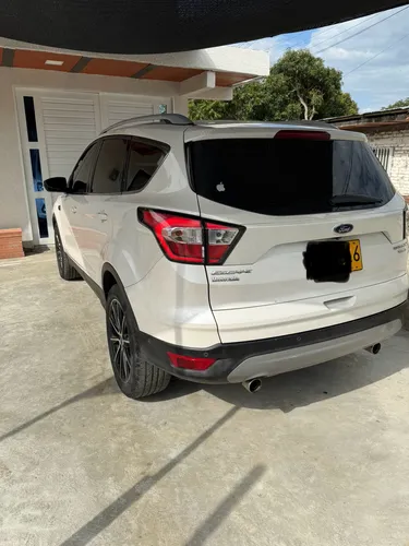 Ford Escape 2.0 Titanium