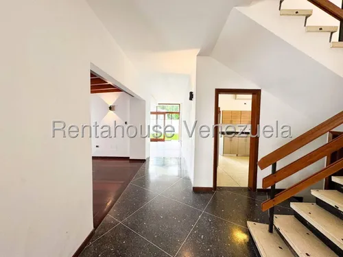 Casa En Alquiler - Mls #25-10738