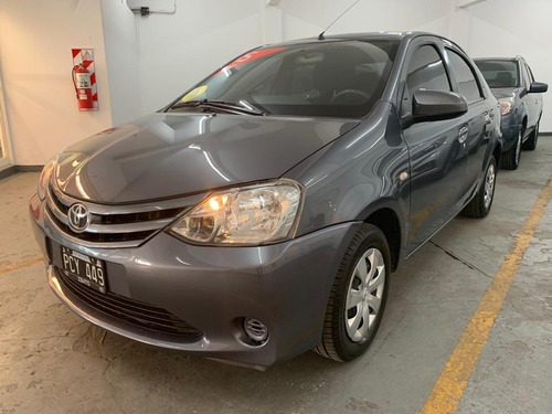 Toyota Etios Xs 4p C/baúl Impecable, Muy Cuidado, 1ra. Mano