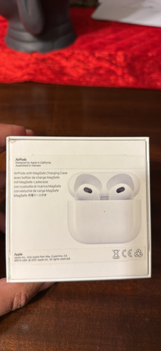 AirPods (3ra Generación) - Con Estuche Magsafe Charging (Usado)