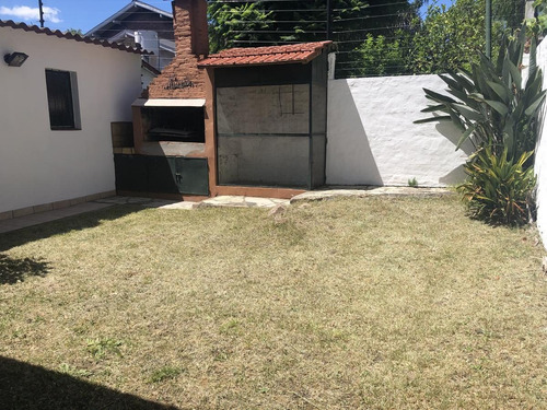 Imagen 18 de 30 de Chalet Clasico Con Local - Castelar Sur - Proximo A Estacion Castelar Y Moron - Venta
