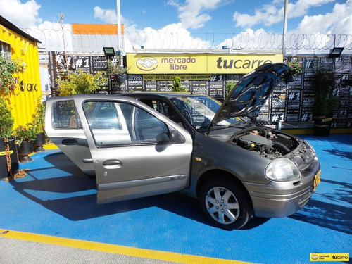 Imagen 14 de 25 de Renault Symbol