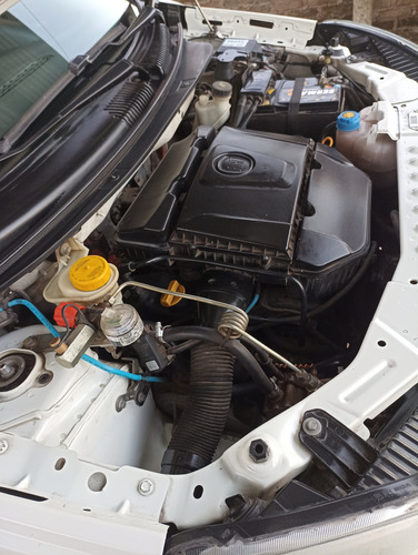 Fiat Grand Siena 1.6 Essence 115cv