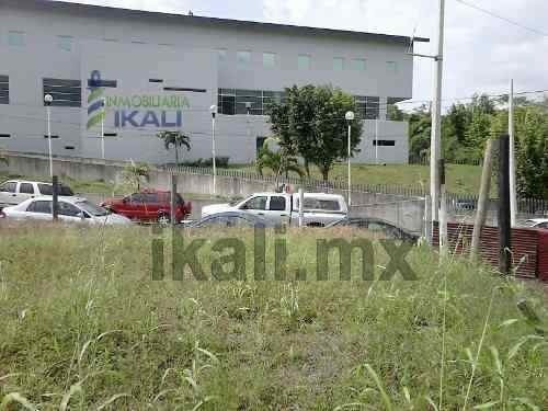 Imagen 8 de 13 de Terreno Comercial En Venta En Colonia Salvador Allende Poza Rica Ver, Cuenta Con 528 M² Se Encuentra Ubicado En La Av. Papantla De La Colonia Salvador Allende, Casi En Frente Del Nuevo Hospital Del I