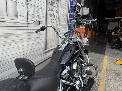 Harley-davidson Softail Deluxe
