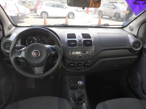 Fiat Grand Siena Essence 1.6 16v (flex)