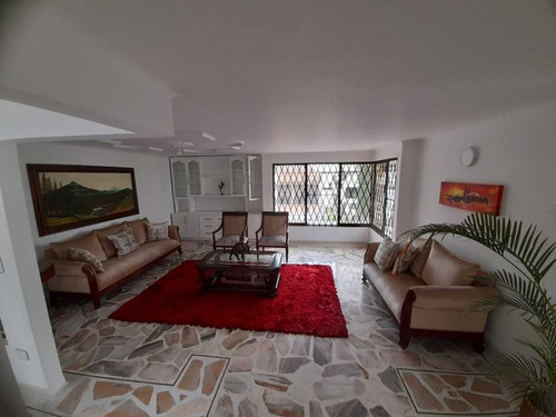 Barrio Las Mercedes - Casa En Venta 