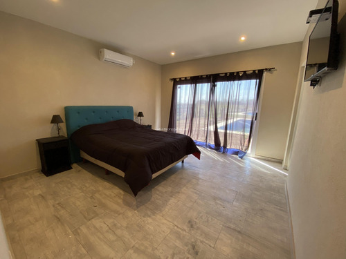 Imagen 10 de 18 de Casa En Venta Canning 4 Ambientes En Santo Domingo