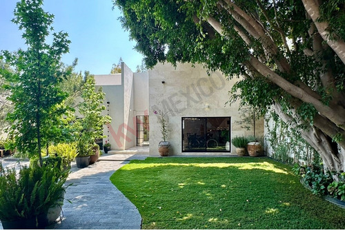 Venta Casa En Jurica Campestre Con Recámara En Planta Baja Con Baño Completo
