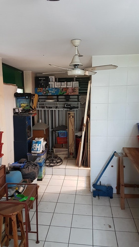 Imagen 9 de 14 de Venta. Local Con Vivienda. Excelente Estado. Lugano 1 Y 2.