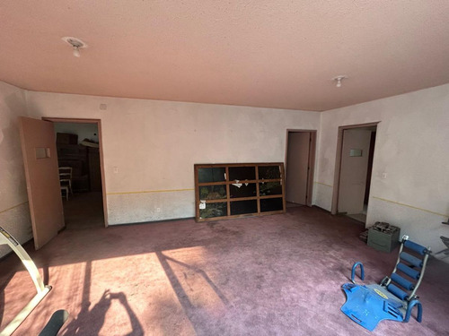 Casa Con Uso De Suelo Para Oficinas 839 M2 En Las Lomas De Chapultepec.
