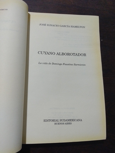 Cuyano Alborotador. Vida Sarmiento. García Hamilton. Olivos. (Usado)