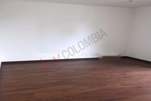 Imagen 14 de 20 de Vendo Magnifica Oficina Chico-9485
