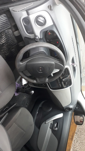 Renault Logan 2017 1.6 Expression Hi-power Easy-r 4p