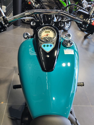 Kawasaki Vulcan 900 No 650 Harley Davidson 883 Honda Shadow