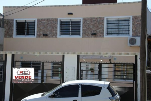 Venta De Duplex 3 Ambientes Con Cochera - Luis Guilln