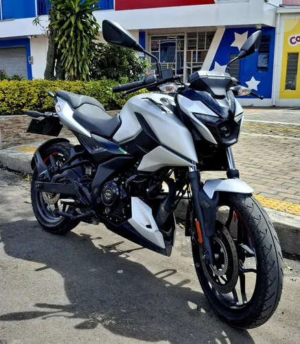 Pulsar N160 2024