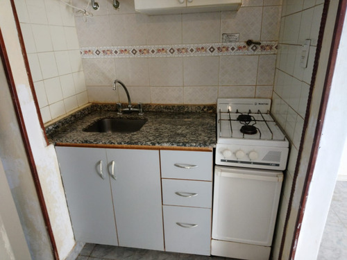 Alquilo. Dpto, 1 Amb. Sin Inmobiliaria