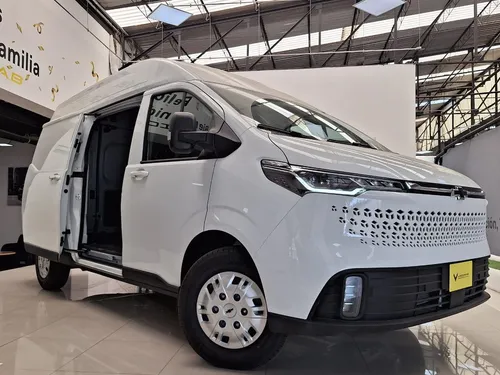 Chevrolet Express 2025