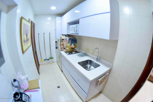 Vendo Comercial En Santa Barbara(bogota) Mls 21-159
