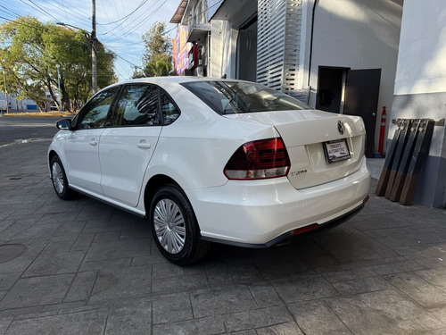 Volkswagen Vento 1.6 Starline Mt