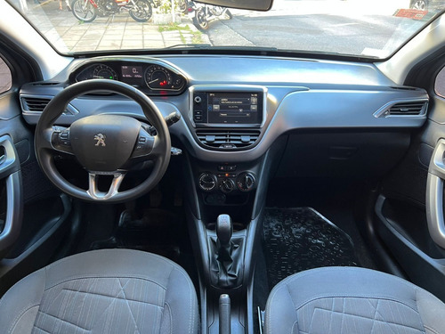 Imagen 9 de 25 de Peugeot 208 1.6 Allure Touchscreen