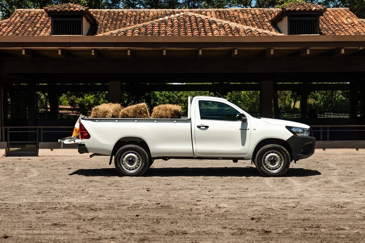 Toyota Hilux 2.4 Cs Dx 150cv 4x4