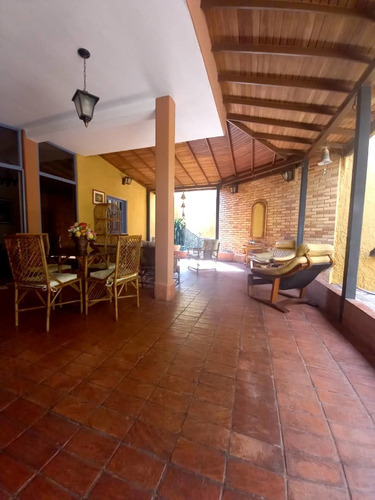 Imagen 17 de 19 de Víctor Castro Alquila Casa Urb. Altos Del Country, Guataparo, Valencia, Edo. Carabobo